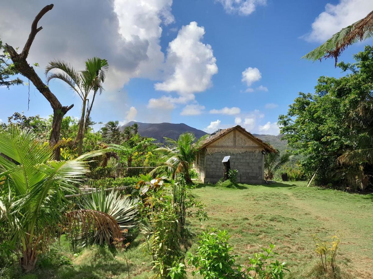 Castle Tree House And Bungalow White Sands 外观 照片