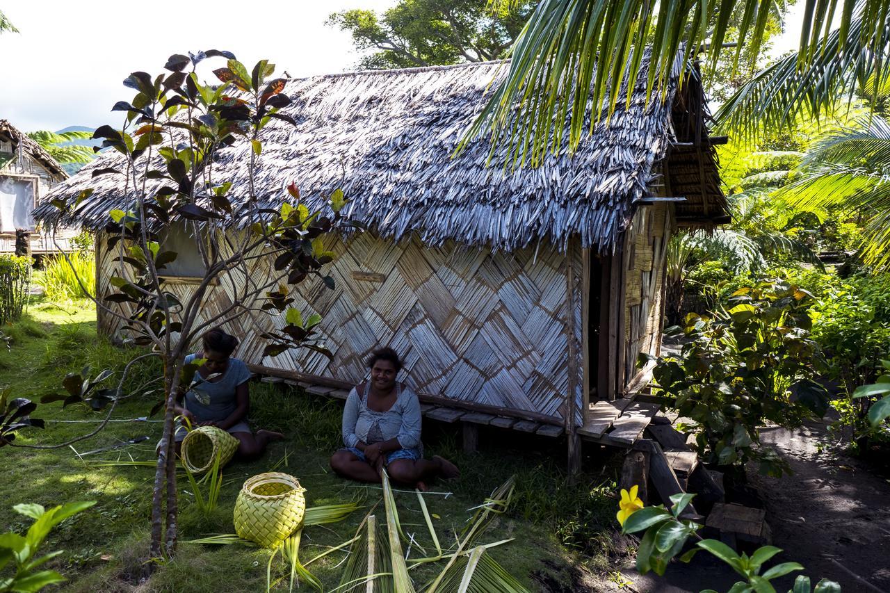 Castle Tree House And Bungalow White Sands 外观 照片